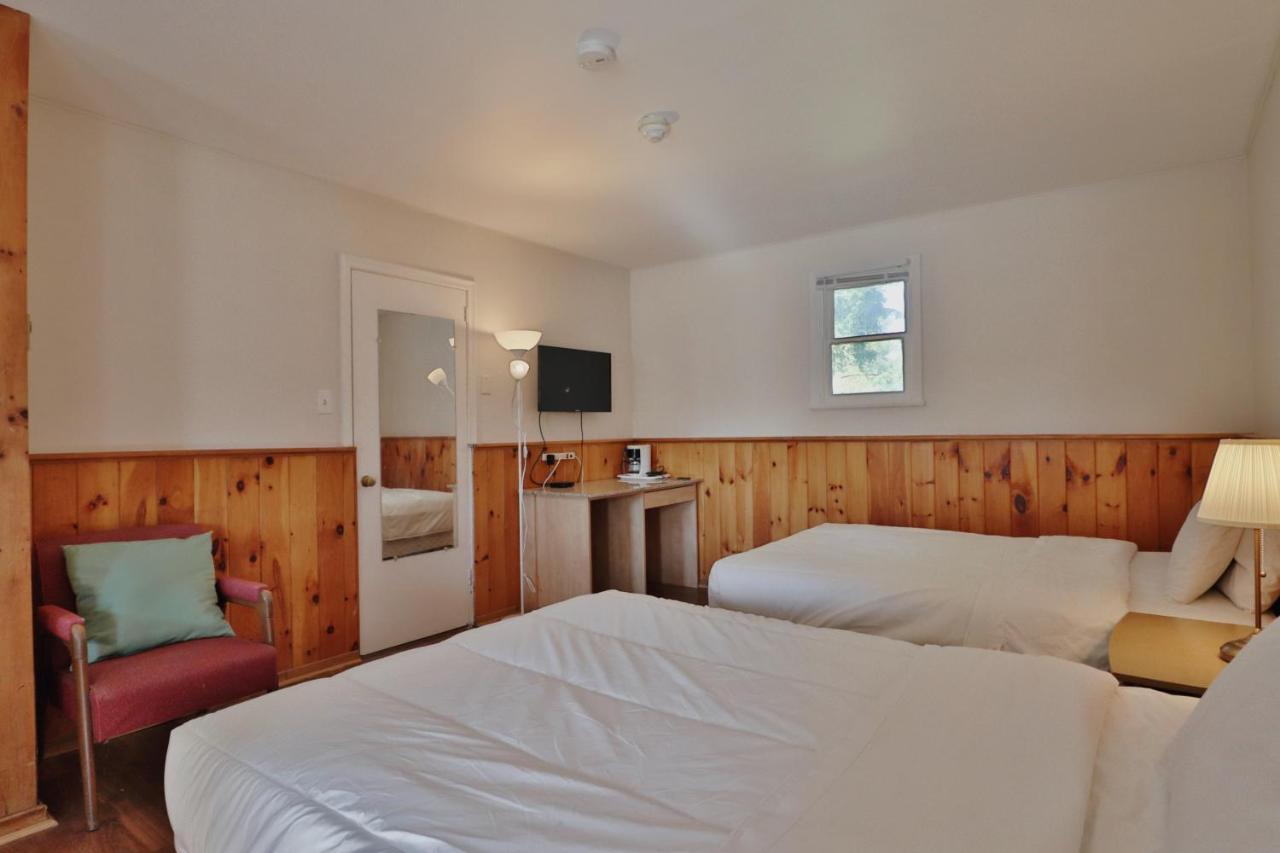 Bestliving Motel Washago Exterior photo